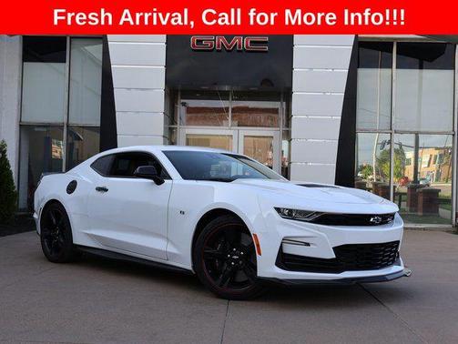 Summit White 2023 Chevrolet Camaro 2SS