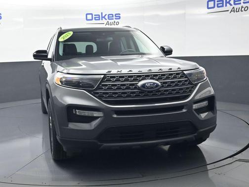 CARBONIZED GRAY METALLIC 2023 Ford Explorer XLT