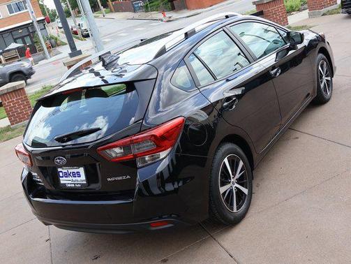 Crystal Black Silica 2023 Subaru Impreza Premium