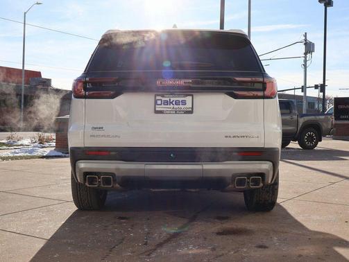 2026 GMC Acadia Elevation FWD