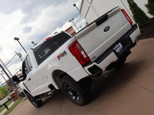 OXFORD WHITE 2026 Ford F-350 XL