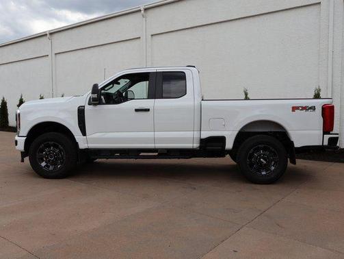 OXFORD WHITE 2026 Ford F-350 XL