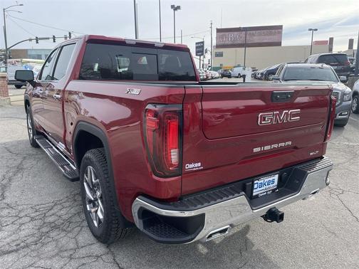 2024 GMC Sierra 1500 SLT