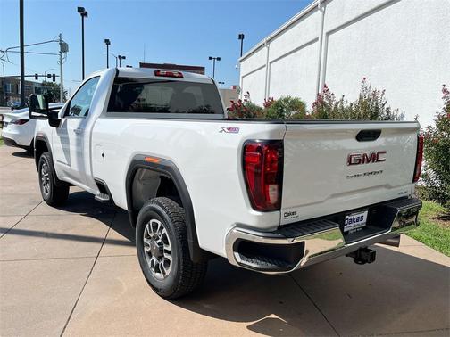 2025 GMC Sierra 2500 SLE