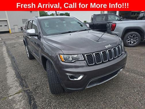 Granite Crystal Metallic Clearcoat 2017 Jeep Grand Cherokee Limited