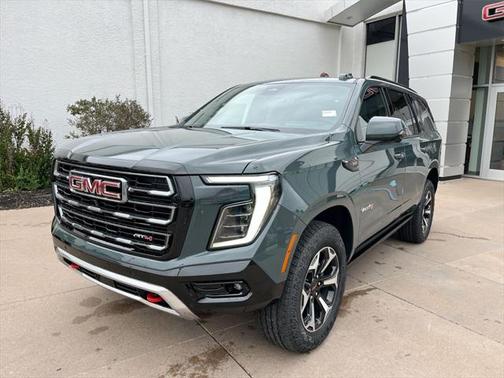 2025 GMC Yukon 4WD AT4
