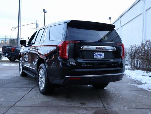 2021 GMC Yukon SLT
