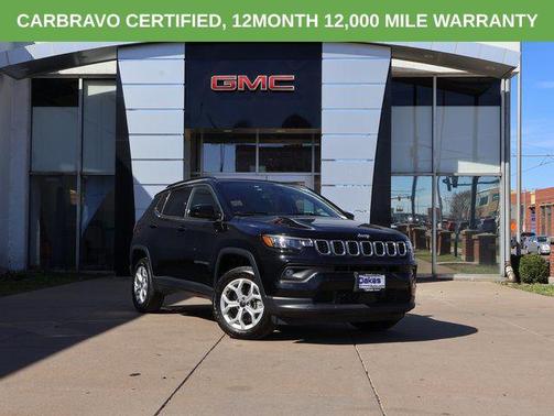 Diamond Black Crystal Pearlcoat 2025 Jeep Compass Latitude