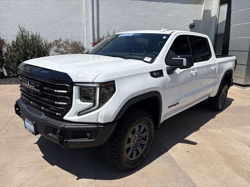 2025 GMC Sierra 1500 AT4X