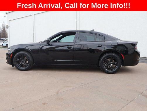 Pitch Black Clearcoat 2023 Dodge Charger SXT