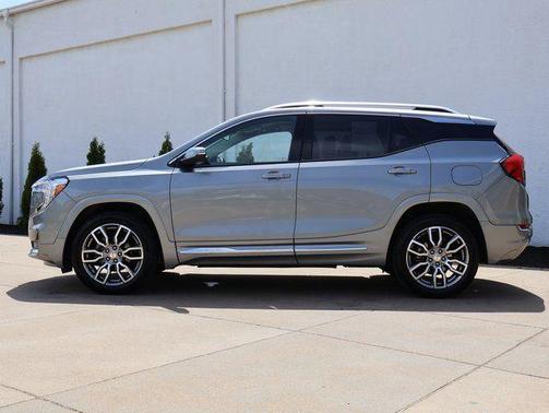 Sterling Metallic 2024 GMC Terrain Denali