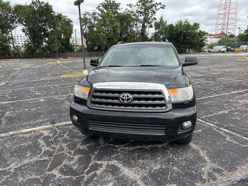 2015 Toyota Sequoia SR5
