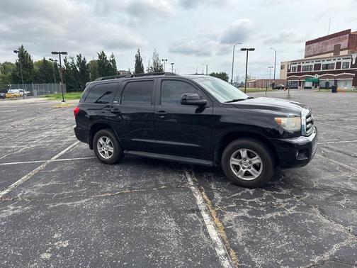 2015 Toyota Sequoia SR5