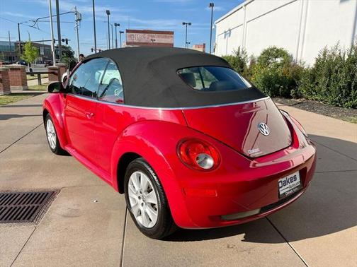 2009 Volkswagen New Beetle S