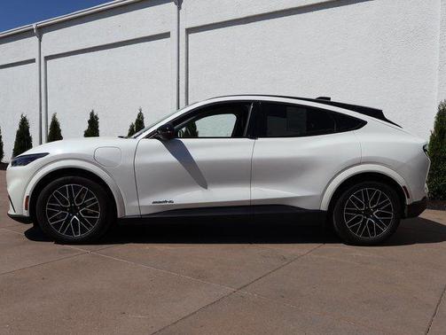 STAR WHITE MET TRI-COAT 2025 Ford Mustang Mach-E Premium