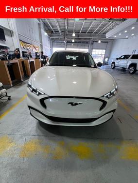 STAR WHITE MET TRI-COAT 2025 Ford Mustang Mach-E Premium