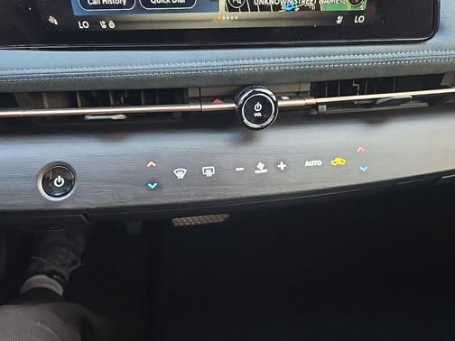 Boulder Gray Pearl/Black Diamond Pearl 2023 Nissan ARIYA PLATINUM+