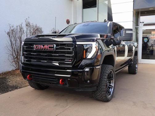 2024 GMC Sierra 2500 AT4