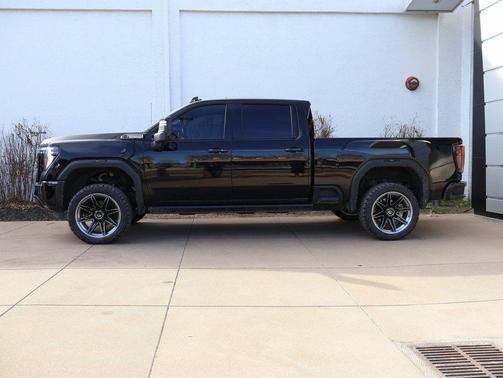 2024 GMC Sierra 2500 AT4