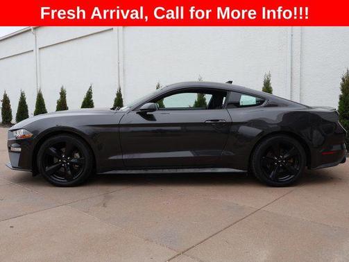 2022 Ford Mustang EcoBoost