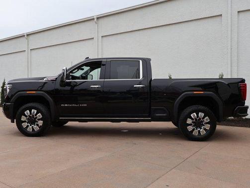 Onyx Black 2025 GMC Sierra 3500 Denali