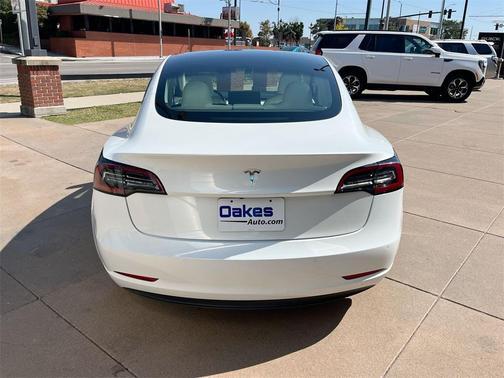 2022 Tesla Model 3 Standard Range