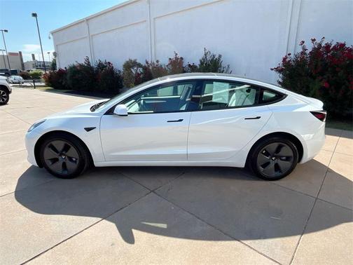 2022 Tesla Model 3 Standard Range