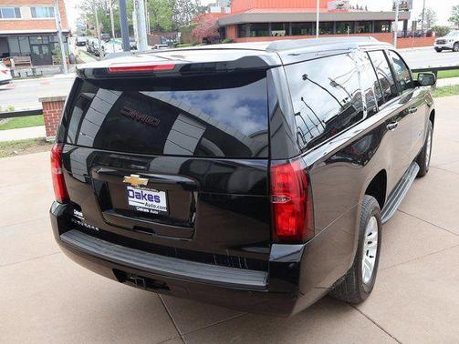 Black 2018 Chevrolet Suburban LT