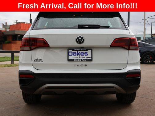 Pure White 2023 Volkswagen Taos 1.5T S