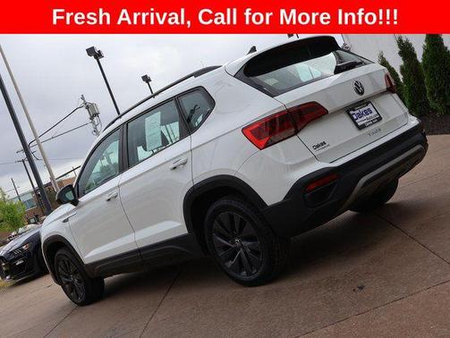 Pure White 2023 Volkswagen Taos 1.5T S