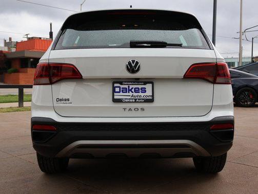 Pure White 2023 Volkswagen Taos 1.5T S