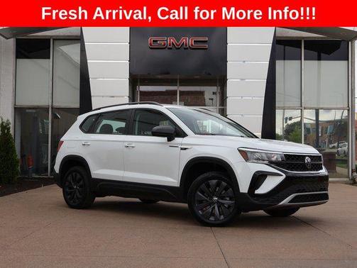 Pure White 2023 Volkswagen Taos 1.5T S