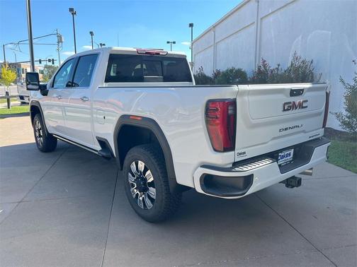2025 GMC Sierra 2500 Denali