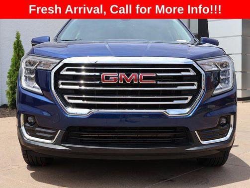 Marine Metallic 2022 GMC Terrain SLT