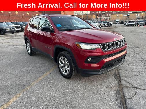 Red Hot Pearlcoat 2025 Jeep Compass Latitude