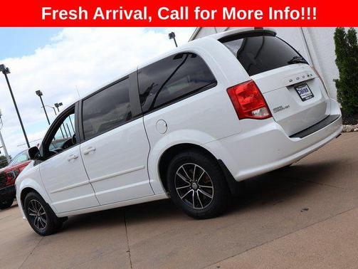 Bright White Clearcoat 2015 Dodge Grand Caravan AVP/SE