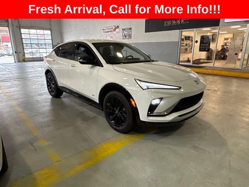 Summit White 2025 Buick Envista Sport Touring FWD