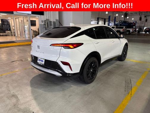 Summit White 2025 Buick Envista Sport Touring FWD