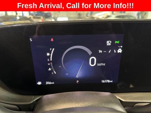 Summit White 2025 Buick Envista Sport Touring FWD