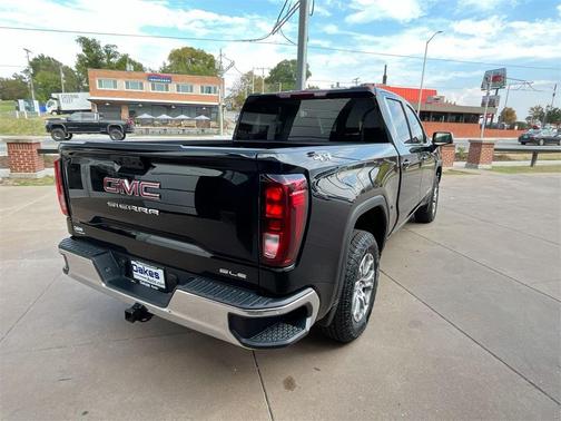 2025 GMC Sierra 1500 SLE