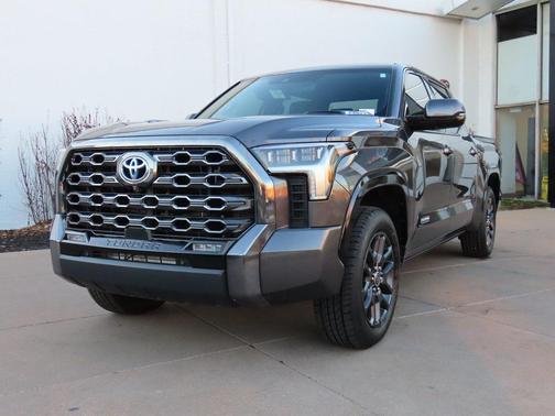 2023 Toyota Tundra Hybrid Platinum