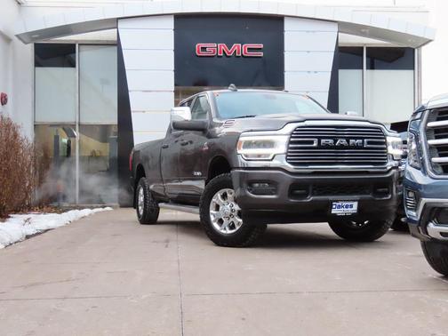 2024 RAM 3500 Laramie Crew Cab 4x4 8' Box