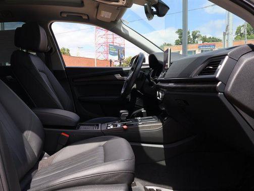 Ibis White 2020 Audi Q5 45 Premium Plus