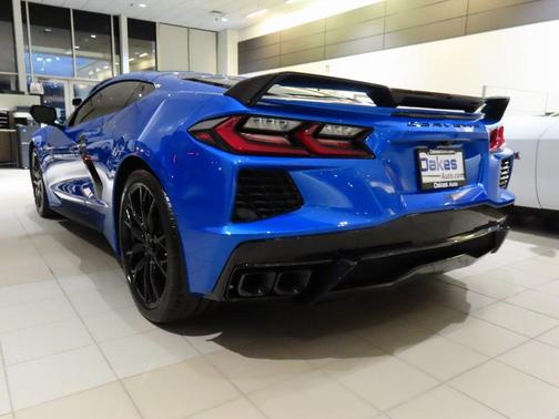 2024 Chevrolet Corvette Stingray w/2LT