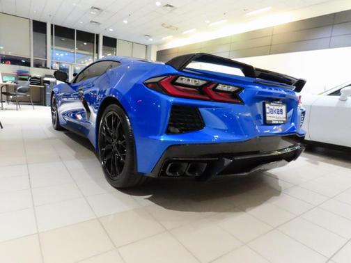 2024 Chevrolet Corvette Stingray w/2LT