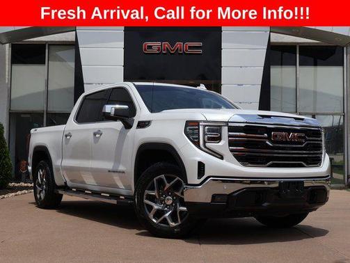 White Frost Tricoat 2022 GMC Sierra 1500 SLT