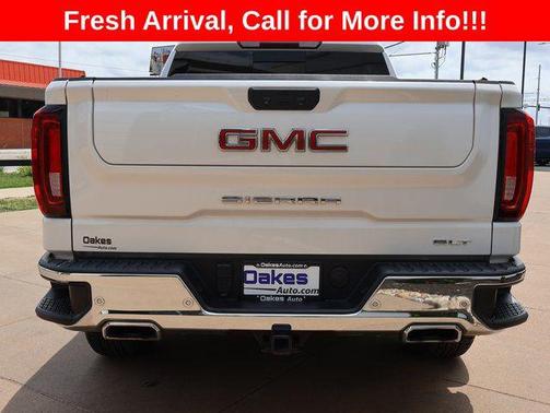 White Frost Tricoat 2022 GMC Sierra 1500 SLT