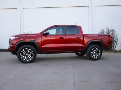 2024 GMC Canyon AT4