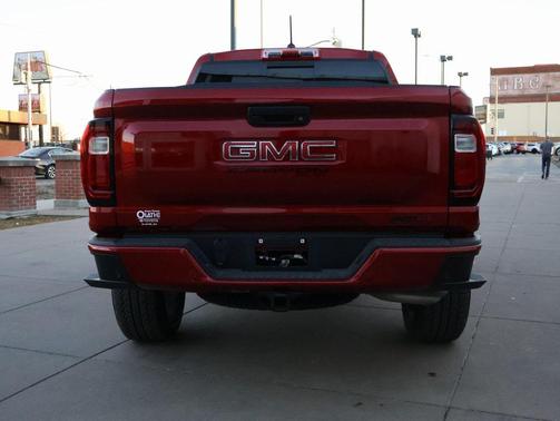 2024 GMC Canyon AT4