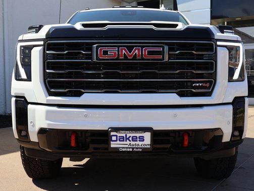 Summit White 2025 GMC Sierra 2500 AT4
